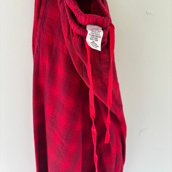 Victoria's Secret Red Christmas Plaid Button Down Pajamas 2 Piece Size Medium - Picture 7 of 9